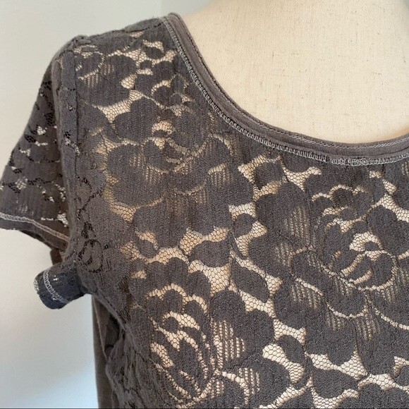 Hollister Lace Front Short Sleeve Silver Gray Woman's Top Sexy Size S - Picture 6 of 9
